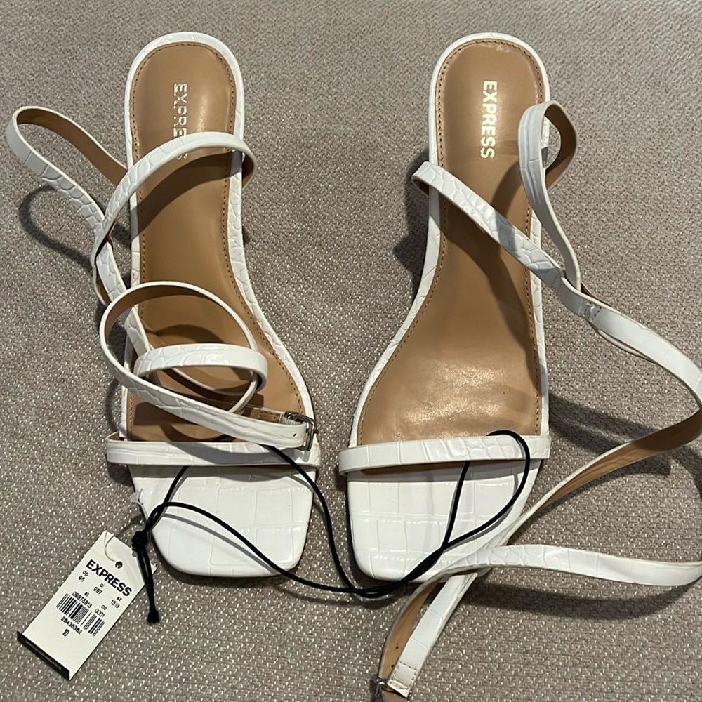 White kitten, heel lace up, wraparound